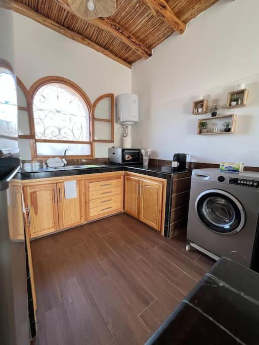 Le Petit Chalet. Essaouira Bagian luar foto